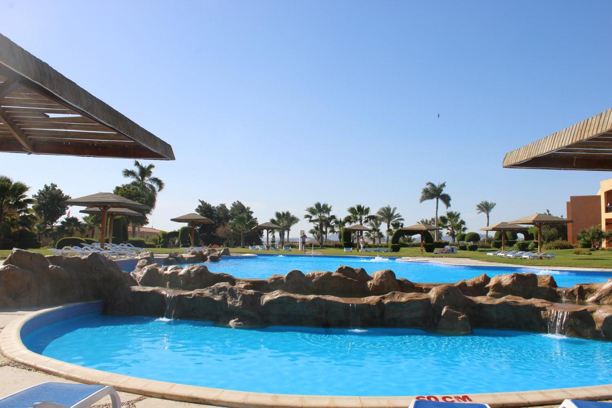 Wadi Lahmy Azur Resort - Soft All-Inclusive Abu Ghusun Exterior photo